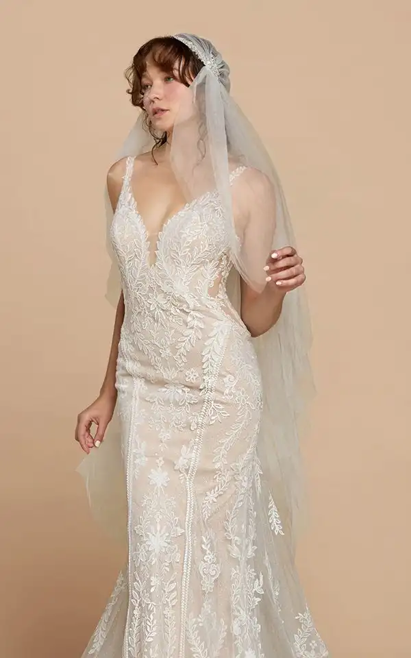 BECA VEIL