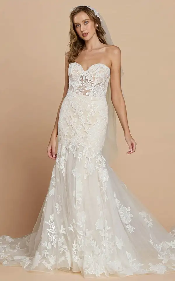LINA VEIL
